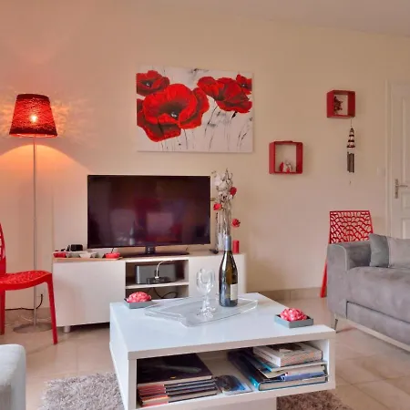 Charme Des Govelins By Interhome Feriehus Saint-Gildas-de-Rhuys